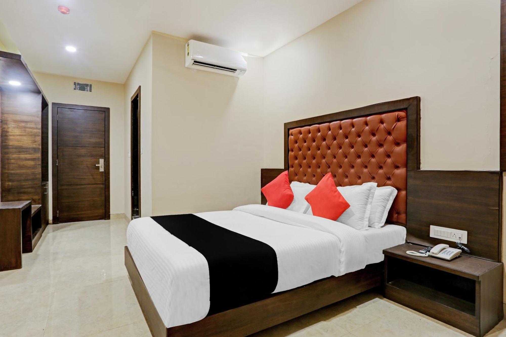 Capital O 80951 Hotel New Radsson Suite Bombaim Exterior foto