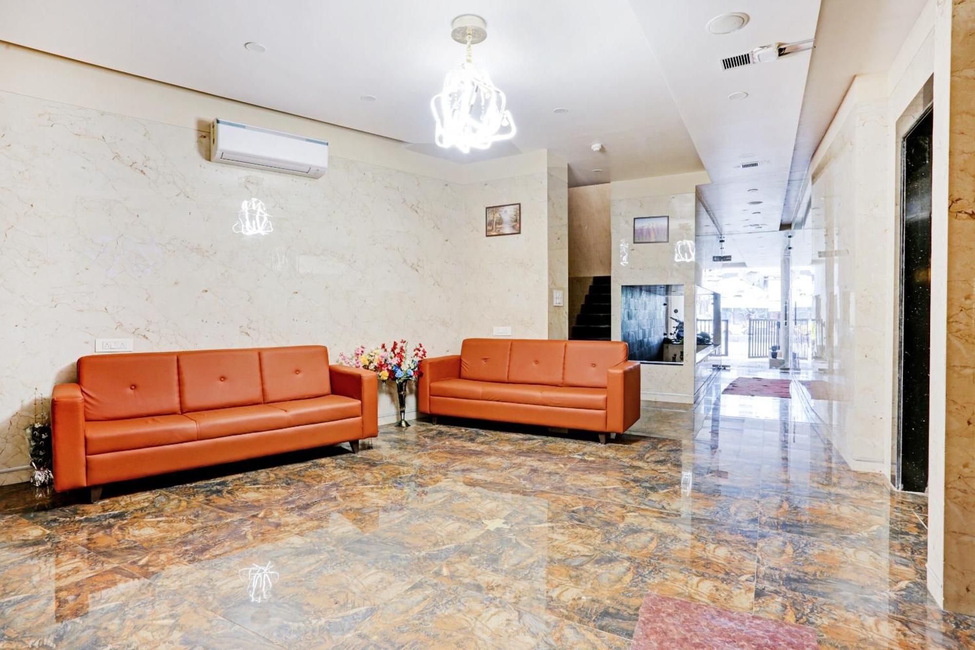 Capital O 80951 Hotel New Radsson Suite Bombaim Exterior foto